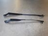 Audi A4 (B5) 2.6 E V6 Bras essuie-glace avant