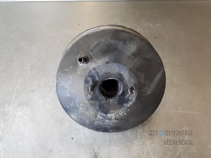 Assistant de freinage d'un Kia Rio (DC22/24) 1.5 RS,LS 16V 2001