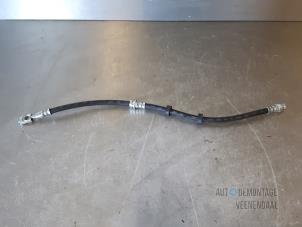 Used Front brake hose Volkswagen Polo IV (9N1/2/3) 1.2 12V Price € 10,50 Margin scheme offered by Autodemontage Veenendaal BV