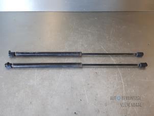 Used Set of tailgate gas struts Fiat Seicento (187) Price € 10,00 Margin scheme offered by Autodemontage Veenendaal BV