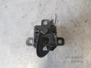 Used Bonnet lock mechanism Fiat Doblo (223A/119) 1.9 JTD Price € 15,75 Margin scheme offered by Autodemontage Veenendaal BV