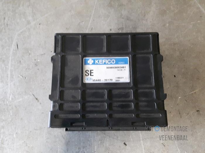 Used Automatic gearbox computer Kia Magentis (GD) 2.5 V6 Price € 99,00 Margin scheme offered by Autodeleninkleur