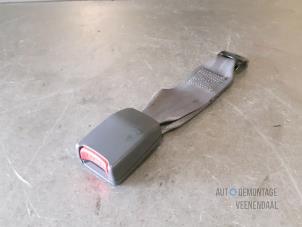 Used Rear seatbelt buckle, right Kia Magentis (GD) 2.5 V6 Price € 21,00 Margin scheme offered by Autodemontage Veenendaal BV