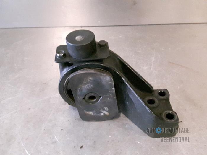 Used Engine mount Kia Magentis (GD) 2.5 V6 Price € 33,00 Margin scheme offered by Autodeleninkleur