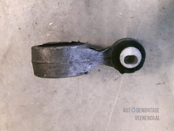 Used Engine mount Renault Grand Scénic II (JM) 1.5 dCi 100 Price € 16,50 Margin scheme offered by Autodeleninkleur