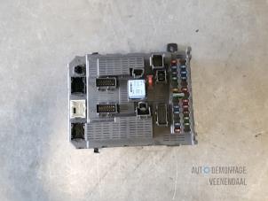 Usados Caja de fusibles Citroen C5 I Berline (DC) 2.0 16V Precio € 89,25 Norma de margen ofrecido por Autodemontage Veenendaal BV