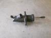 Clutch slave cylinder from a BMW 1 serie (E87/87N) 118d 16V 2005