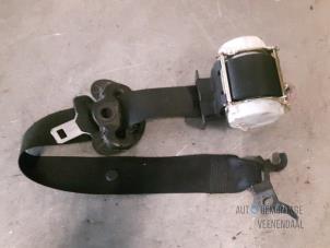 Used Front seatbelt, right BMW 1 serie (E87/87N) 118d 16V Price € 23,10 Margin scheme offered by Autodemontage Veenendaal BV
