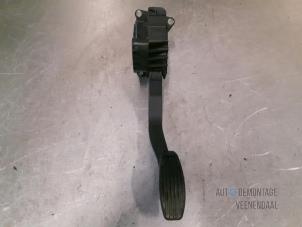Used Accelerator pedal Ford Ka II 1.2 Price € 36,75 Margin scheme offered by Autodemontage Veenendaal BV