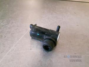Used Rear screen washer pump Kia Picanto (TA) 1.0 12V Price € 14,70 Margin scheme offered by Autodemontage Veenendaal BV