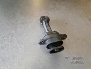 Used Engine mount Kia Picanto (TA) 1.0 12V Price € 19,95 Margin scheme offered by Autodemontage Veenendaal BV