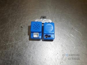 Used Alarm relay Hyundai i10 (F5) 1.2i 16V Price € 10,50 Margin scheme offered by Autodemontage Veenendaal BV