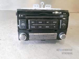 Used Radio CD player Hyundai i20 1.2i 16V Price € 90,00 Margin scheme offered by Autodemontage Veenendaal BV