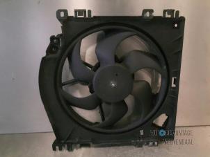 Used Cooling fans Renault Clio III (BR/CR) 1.5 dCi 85 Price € 23,00 Margin scheme offered by Autodemontage Veenendaal BV