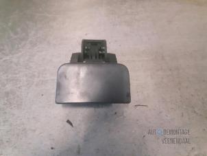 Used Dashboard cover / flap Volkswagen Polo IV (9N1/2/3) 1.2 Price € 15,00 Margin scheme offered by Autodemontage Veenendaal BV