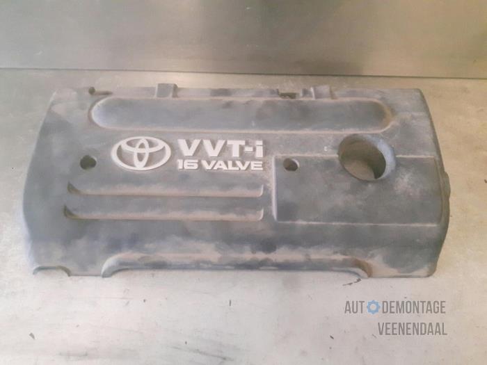 Engine cover from a Toyota Corolla (E12) 1.4 16V VVT-i 2006