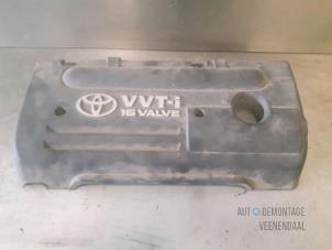 Usagé Couverture moteur Toyota Corolla (E12) 1.4 16V VVT-i Prix € 30,00 Règlement à la marge proposé par Autodemontage Veenendaal BV