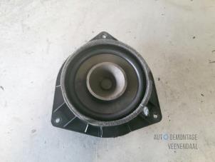 Used Speaker Toyota Corolla (E12) 1.4 16V VVT-i Price € 19,00 Margin scheme offered by Autodemontage Veenendaal BV