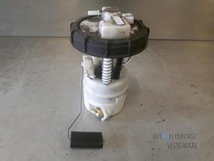 Usagé Pompe carburant électrique Nissan Micra (K12) 1.2 16V Prix € 20,00 Règlement à la marge proposé par Autodemontage Veenendaal BV