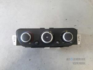 Usados Panel de control de calefacción Renault Grand Scénic III (JZ) 1.5 dCi 105 Precio € 18,00 Norma de margen ofrecido por Autodemontage Veenendaal BV