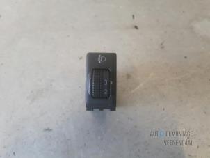 Used AIH headlight switch Nissan Micra (K12) 1.2 16V Price € 5,00 Margin scheme offered by Autodemontage Veenendaal BV