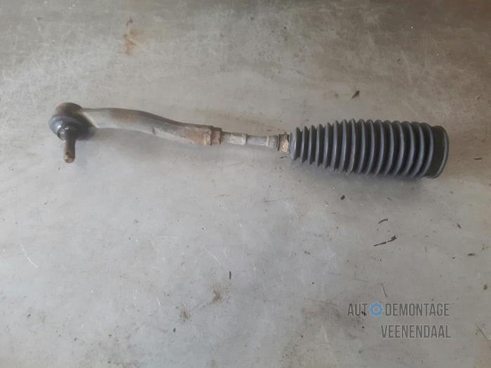 Tie rod, left from a Peugeot 107 1.0 12V 2010