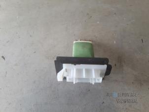 Used Heater resistor Mini Mini Cooper S (R53) 1.6 16V Price € 5,00 Margin scheme offered by Autodemontage Veenendaal BV