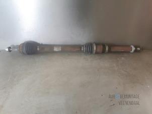 Used Front drive shaft, right Renault Clio IV (5R) 1.2 16V Price € 34,00 Margin scheme offered by Autodemontage Veenendaal BV
