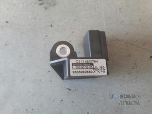 Used Airbag sensor Peugeot 206 (2A/C/H/J/S) 1.6 16V Price € 14,00 Margin scheme offered by Autodemontage Veenendaal BV