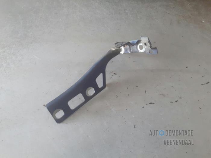 Capot moteur