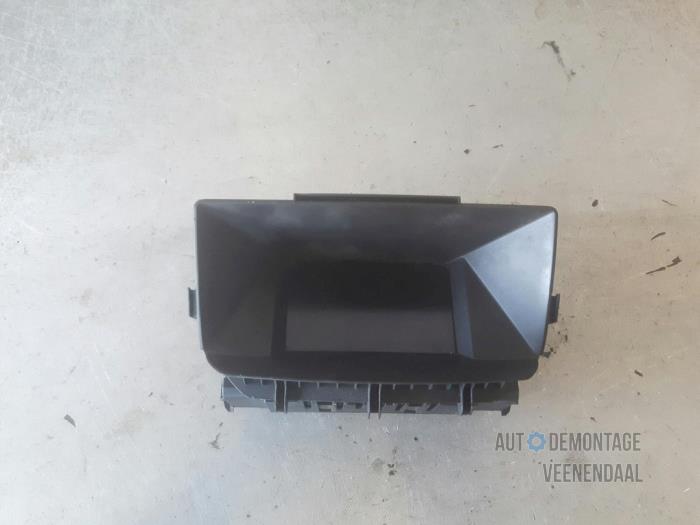 Begagnade Innerdisplay Opel Zafira Mk.II (M75) 1.6 16V Pris € 14,00 Marginaltabell erbjuds av Autodeleninkleur