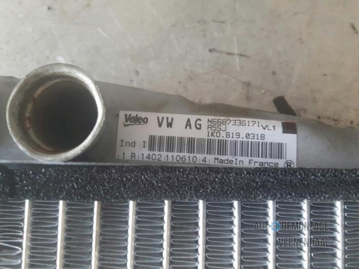 Heating radiator from a Volkswagen Golf VI (5K1) 1.6 TDI 16V 2010