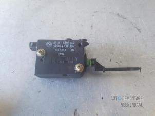 Used Tank flap lock motor BMW 3 serie (E36/4) 316i Price € 14,00 Margin scheme offered by Autodemontage Veenendaal BV