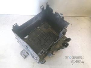 Used Battery box Renault Modus/Grand Modus (JP) 1.5 dCi 85 Price € 7,00 Margin scheme offered by Autodemontage Veenendaal BV