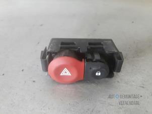 Used Panic lighting switch Renault Modus/Grand Modus (JP) 1.5 dCi 85 Price € 9,00 Margin scheme offered by Autodemontage Veenendaal BV
