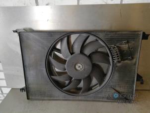 Used Cooling fans Opel Signum (F48) 2.2 DGI 16V Price € 50,00 Margin scheme offered by Autodemontage Veenendaal BV