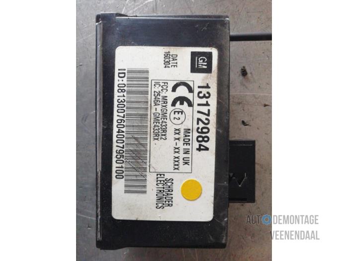 Begagnade Däcktrycksmodul Opel Signum (F48) 2.2 DGI 16V Pris € 45,00 Marginaltabell erbjuds av Autodeleninkleur