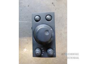 Used Light switch Opel Signum (F48) 2.2 DGI 16V Price € 7,00 Margin scheme offered by Autodemontage Veenendaal BV