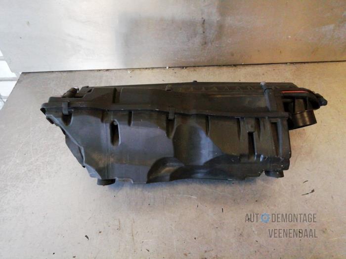 Gebrauchte Luftfiltergehäuse Peugeot 308 (4A/C) 1.4 VTI 16V Preis € 9,00 Margenregelung angeboten von Autodeleninkleur