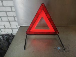 Used Warning triangle Nissan Micra (K13) 1.2 12V Price € 10,00 Margin scheme offered by Autodemontage Veenendaal BV