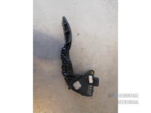 Used Accelerator pedal Nissan Micra (K13) 1.2 12V Price € 69,00 Margin scheme offered by Autodemontage Veenendaal BV