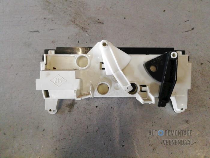 Heater control panel from a Renault Kangoo (KC) 1.9 D 55 2000