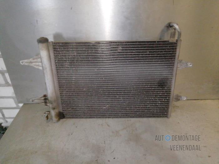 Air conditioning radiator from a Volkswagen Polo IV (9N1/2/3) 1.2 12V 2007