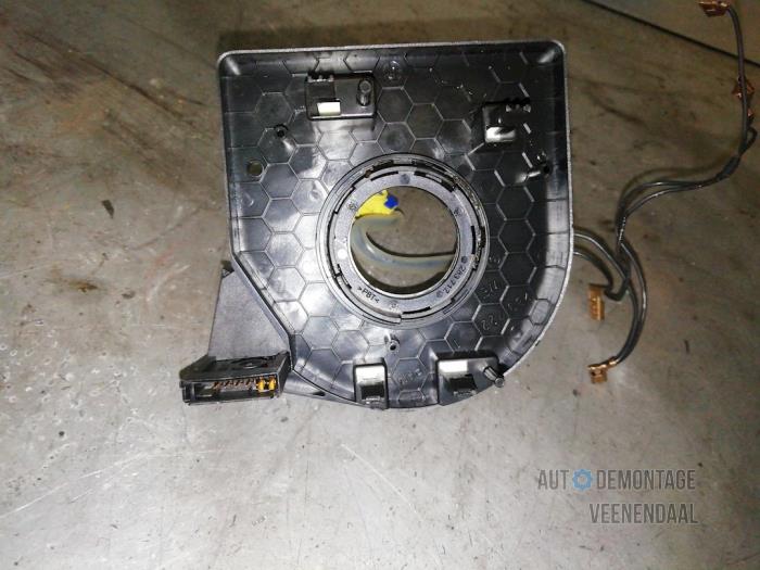 Airbag clock spring from a Seat Ibiza III (6L1) 1.4 16V 75 2002