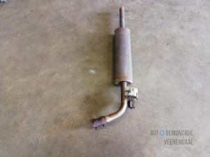 Used Exhaust middle silencer Renault Scénic II (JM) 1.6 16V Price € 42,00 Margin scheme offered by Autodemontage Veenendaal BV