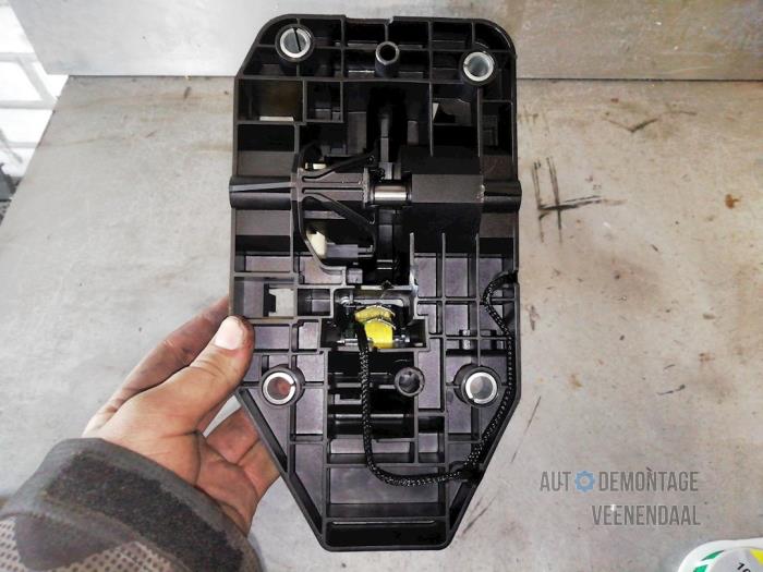Automatic gear selector from a Volvo S80 (TR/TS) 2.5 D 2000