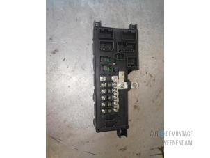 Used Fuse box Volvo S80 (TR/TS) 2.5 D Price € 31,50 Margin scheme offered by Autodemontage Veenendaal BV