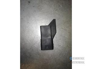 Used Glow plug relay Mini Mini (R56) 1.6 Cooper D 16V Price € 10,50 Margin scheme offered by Autodemontage Veenendaal BV