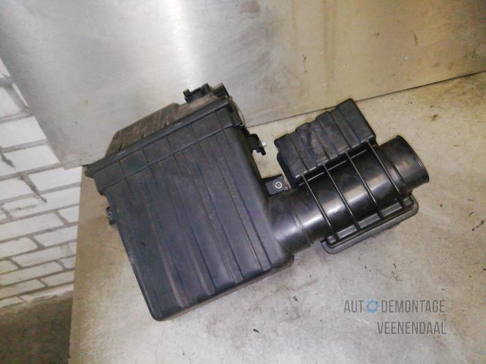 Gebrauchte Luftfiltergehäuse Suzuki Swift (ZA/ZC/ZD1/2/3/9) 1.3 VVT 16V Preis € 42,90 Margenregelung angeboten von Autodeleninkleur