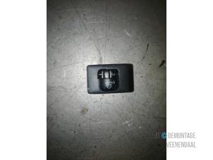 Used AIH headlight switch Toyota Yaris II (P9) 1.3 16V VVT-i Price € 7,35 Margin scheme offered by Autodemontage Veenendaal BV